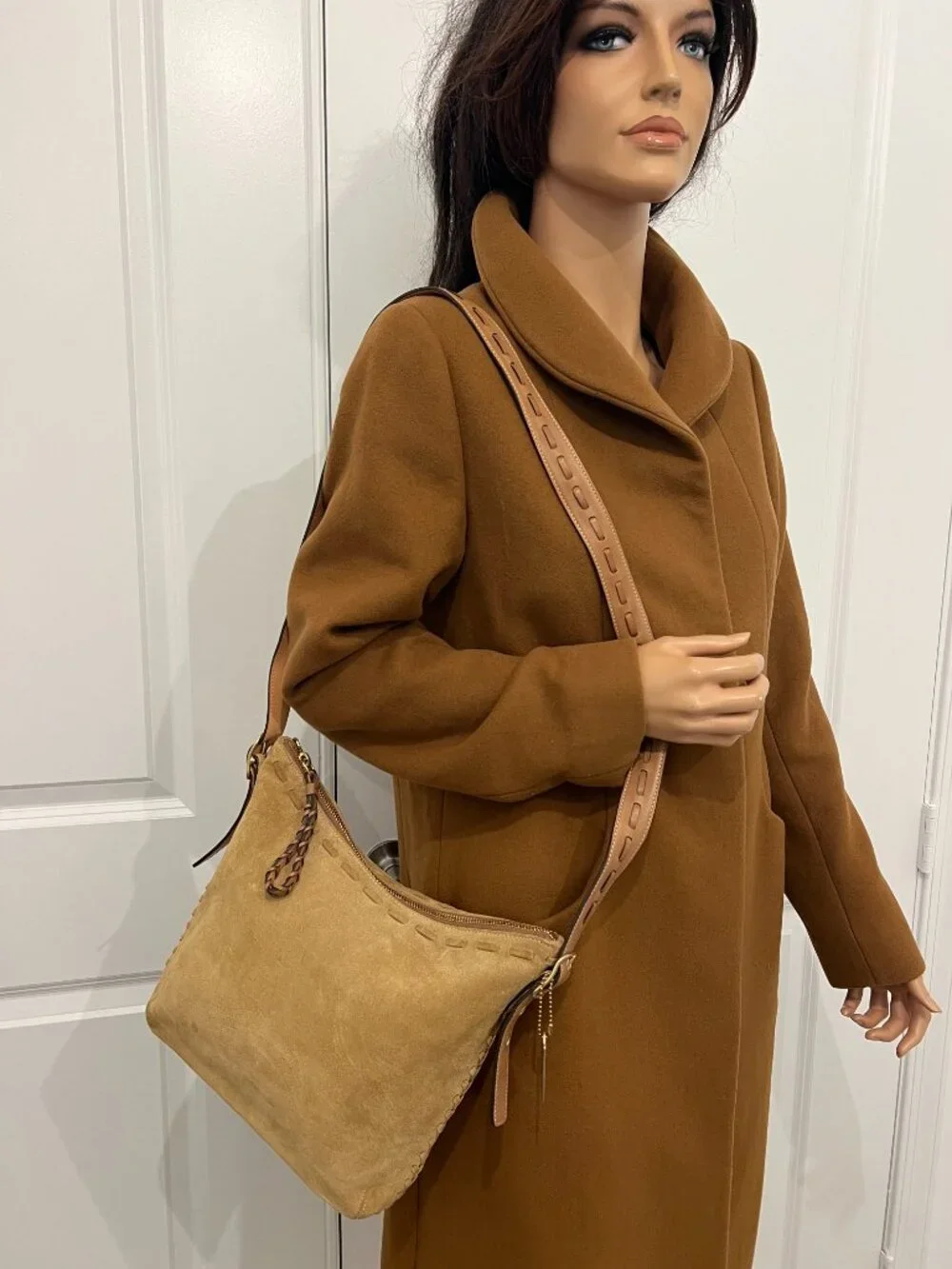 Vintage COACH Suede Leather Tan Messenger Shoulder Bag